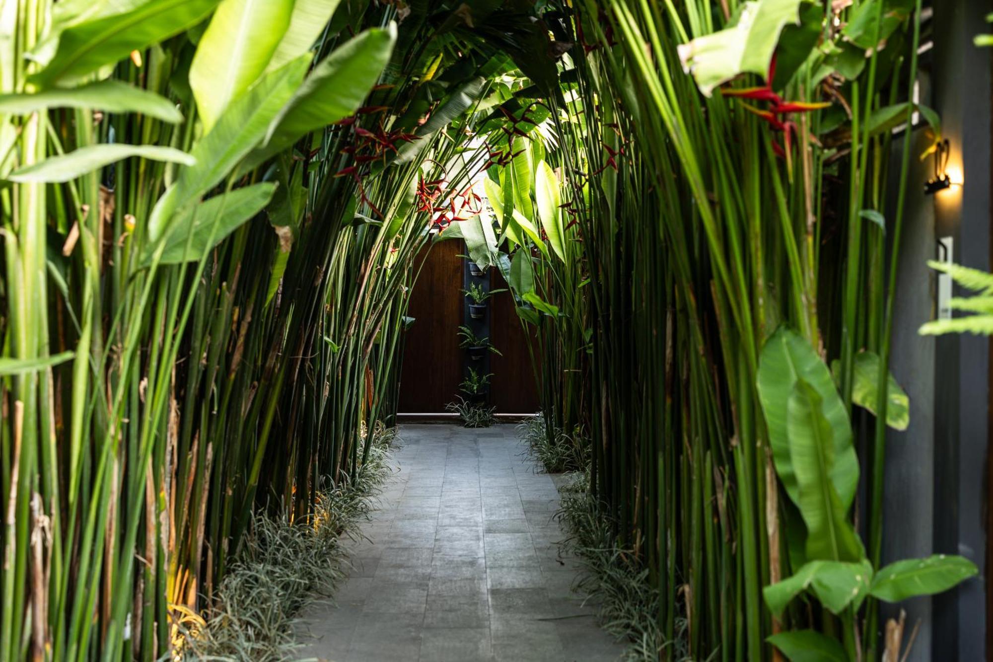 The Clifton Canggu Villas Exterior photo